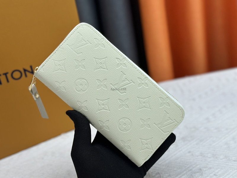 Louis Vuitton Monogram By The Pool 19.5 X 10.5 X 2.5 Monogram 3 12