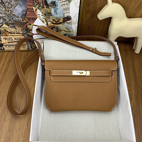 Hermès Kelly Depeches 25cm Epsom 37