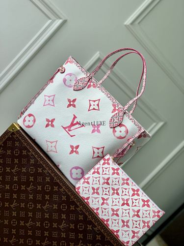 Louis Vuitton Neverfull Giant Monogram LV Monogram 31.0 X 28.0 X 14.0 Cm