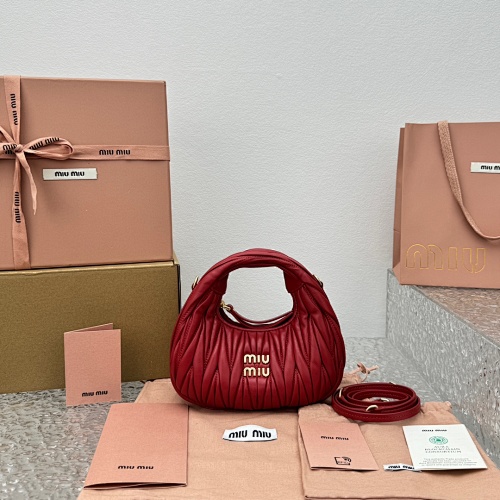 Miu Wander Hobo