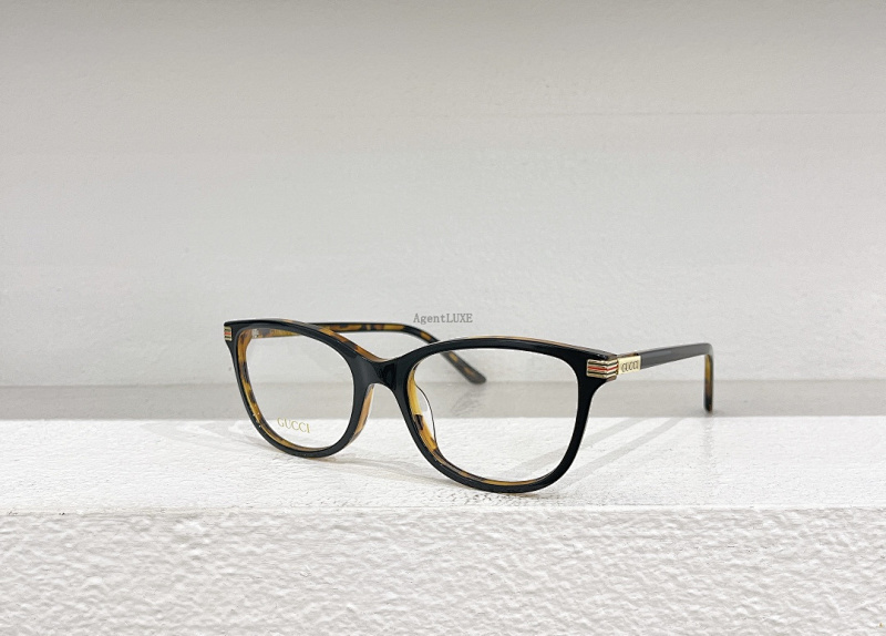 Gucc Model GG1451OK Size 54 17-140