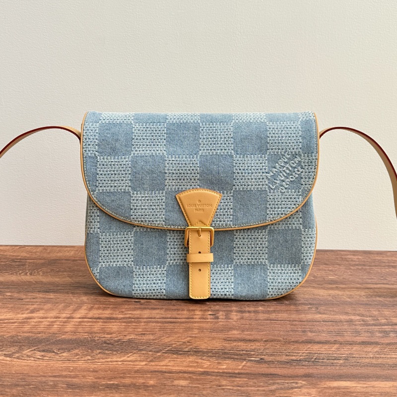 Louis Vuitton messenger bag