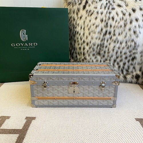 Courrier Goyard