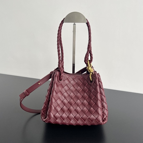 BV Intrecciato Mini BV Knot Size 21X17X16.5cm