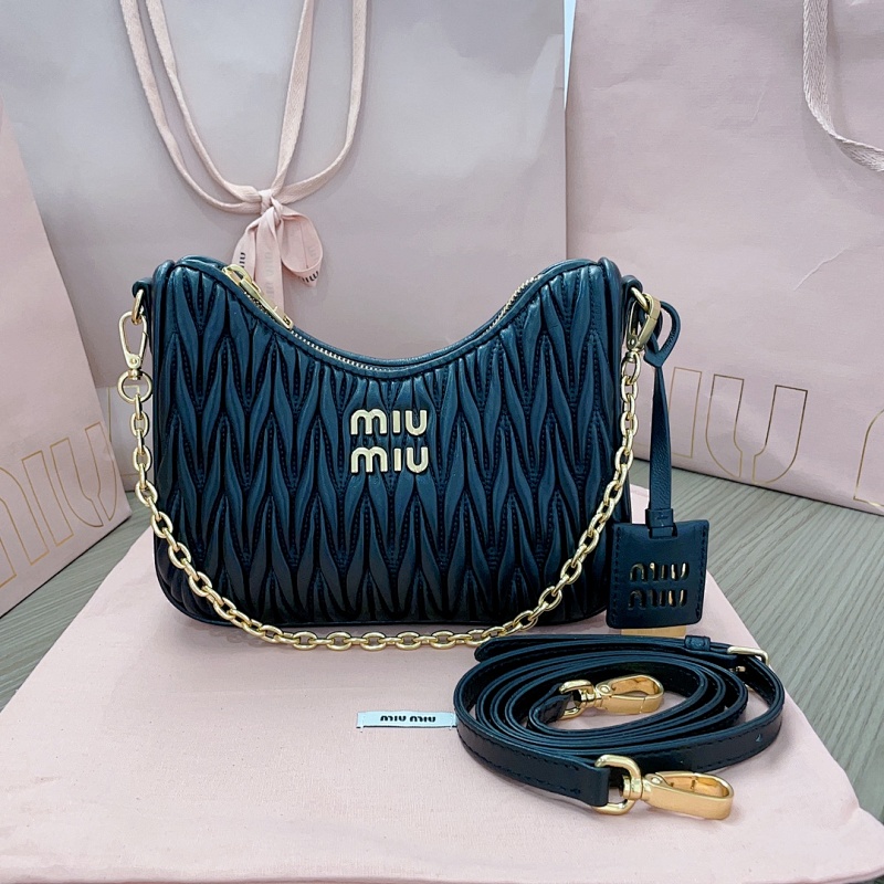 Miu Matelasse Miu 16.5cm 21cm 5.5 Cm