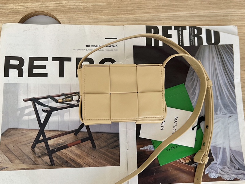B Mini Cassette Bag. Mini Tabby Get 12x8x4