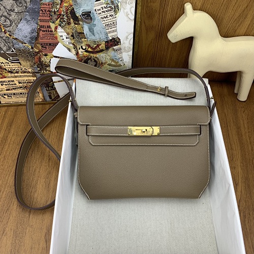 Hermès Kelly Depeches 25cm Epsom 18