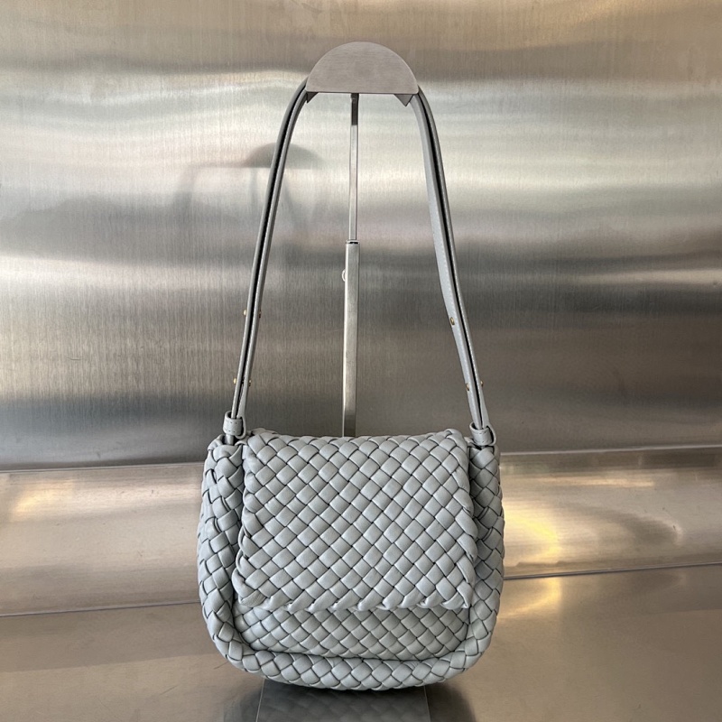 B Mini Cobble Intrecciato