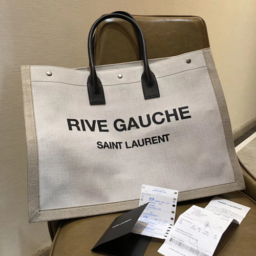 Shopping bag from Agentluxe
