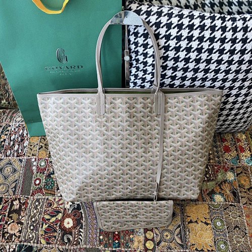 Goyard tote bag