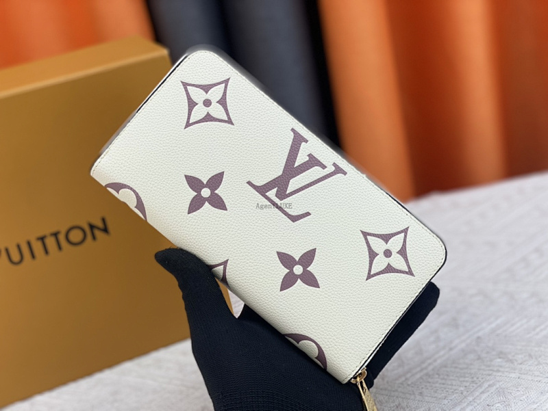 Louis Vuitton By The Pool Monogram Empreinte Monogram 19.5 10.5 2.5cm