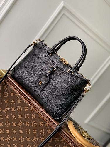 Louis Vuitton Trianon Monogram Empreinte V Pallas