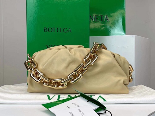 B The Chain Pouch 31x12x16cm