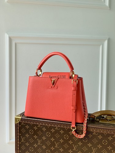 Louis Vuitton Capucines BB Taurillon LV 27.0 X 18.0 X 9.0