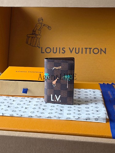 Louis Vuitton X The Darjeeling Limited Damier Heritage L.V. The Darjeeling Limited
