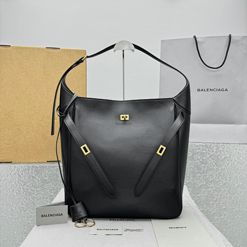 𝐁𝐚𝐥𝐞𝐧𝐜𝐢𝐚𝐠ɞ Bel Air Hobo Bag