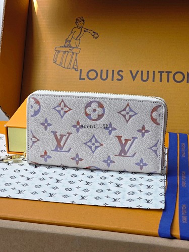 Louis Vuitton Zippy Monogram Empreinte 10.5 X 2.5 X 19.5