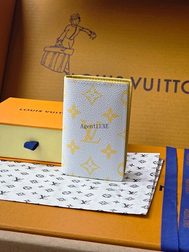Card holder from Agentluxe