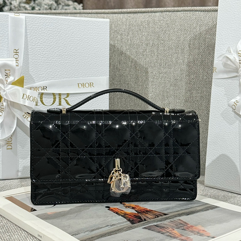 Crossbody bag from Agentluxe