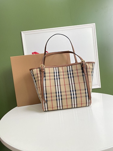 Shopping bag from Agentluxe