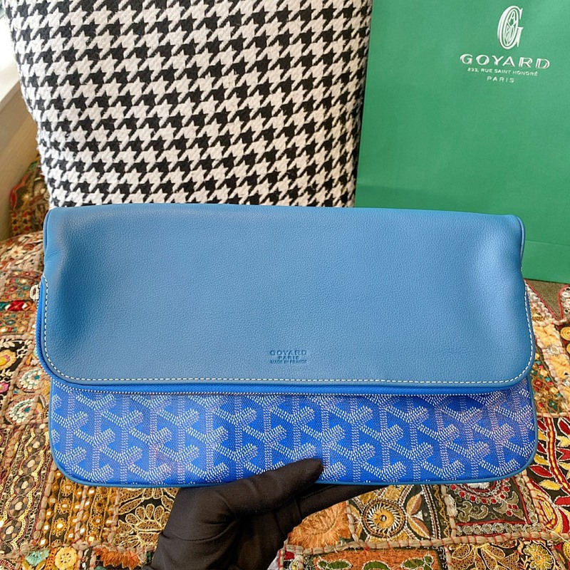 Goyard clutch