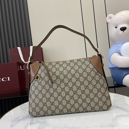 Shopping bag from Agentluxe