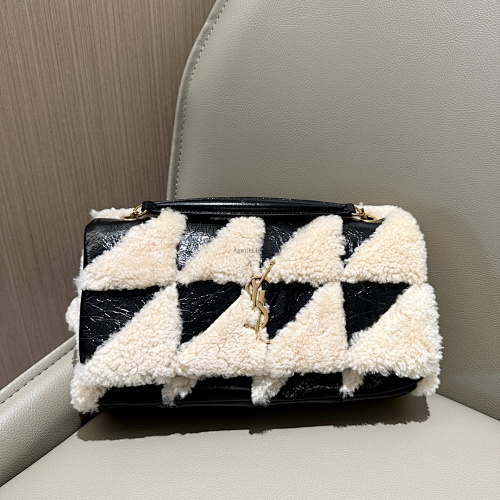 Crossbody bag from Agentluxe