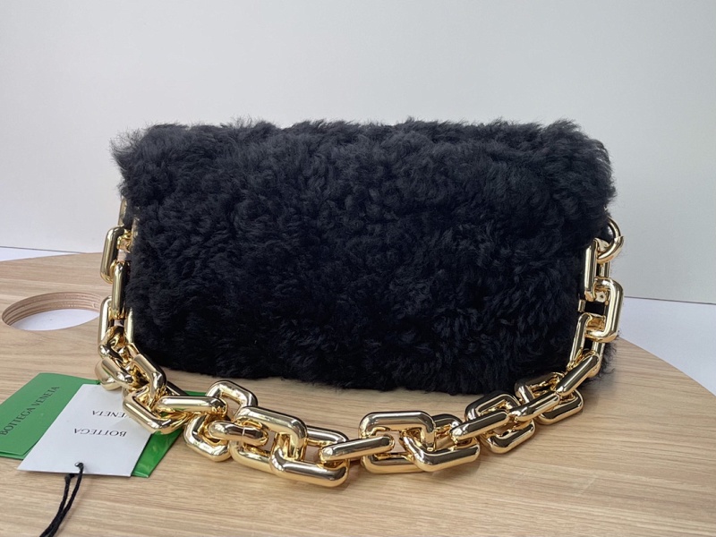 B The Chain Pouch 31x12x16cm