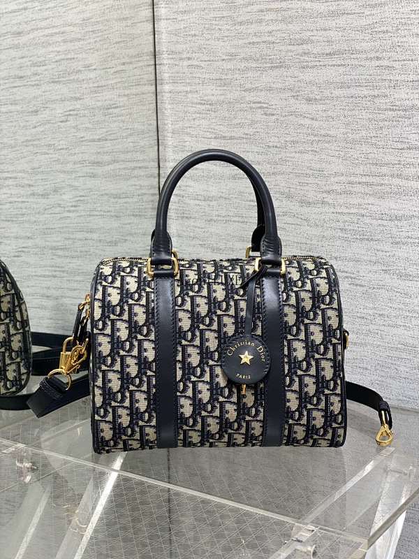 Louis Vuitton Groove 25 Oblique