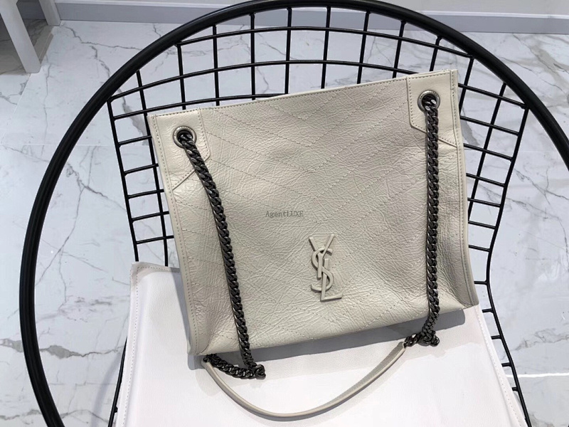 Shopping bag from Agentluxe