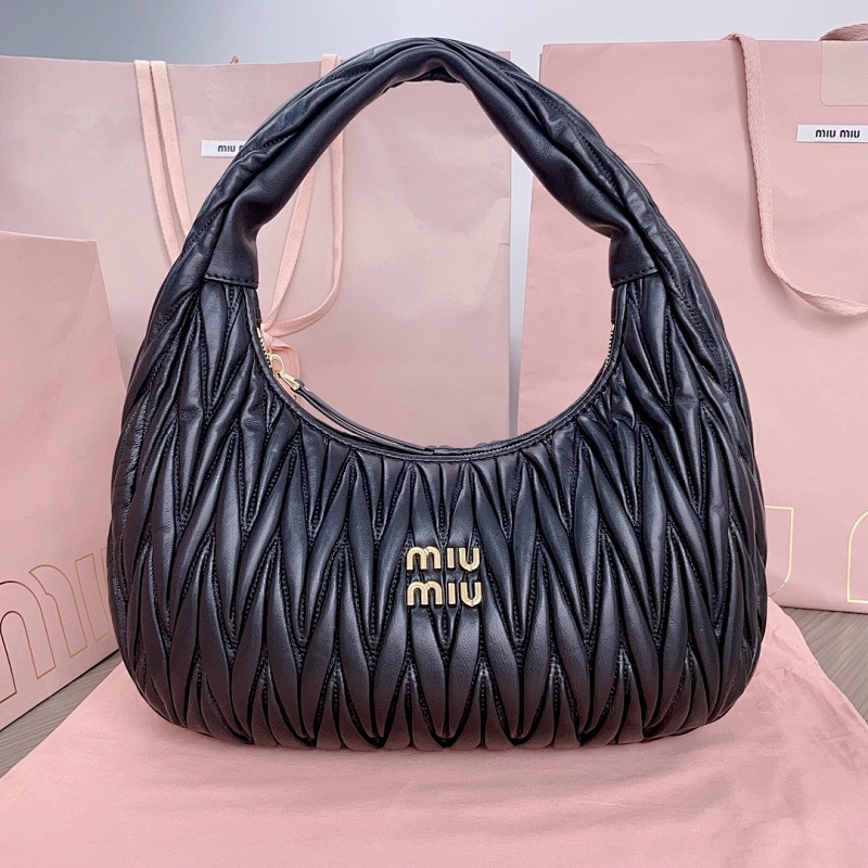 M MiuWander Matelasse 29 X 24 X 10