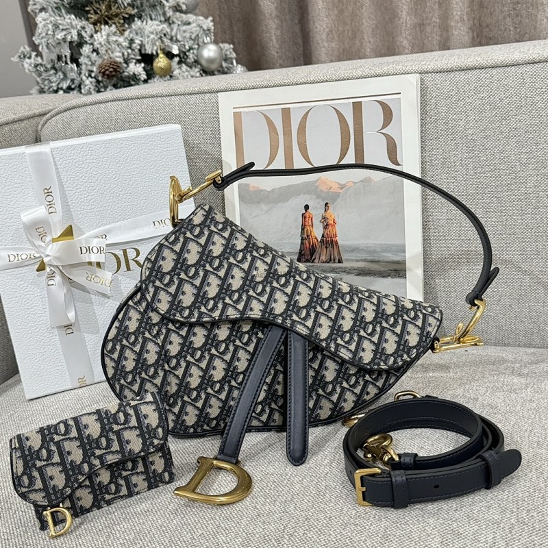 Louis Vuitton crossbody bag