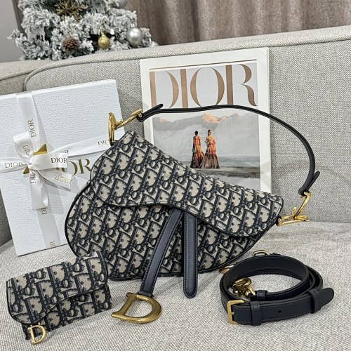Louis Vuitton crossbody bag