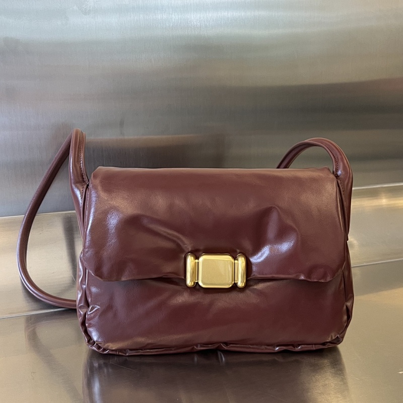 Bottega Veneta 29x19x9.5