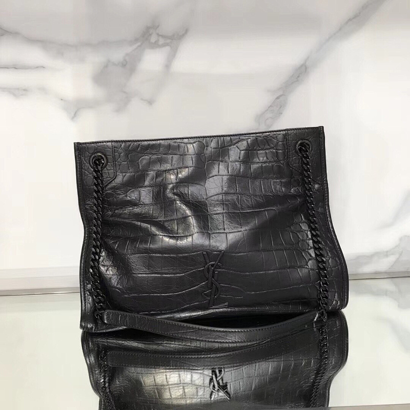 Shopping bag from Agentluxe