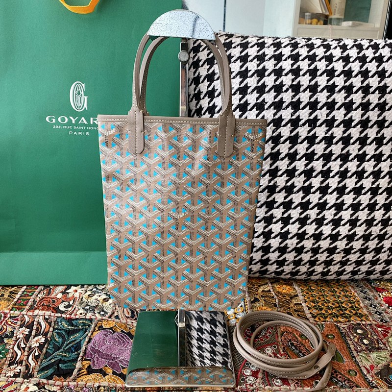 Goyard crossbody bag