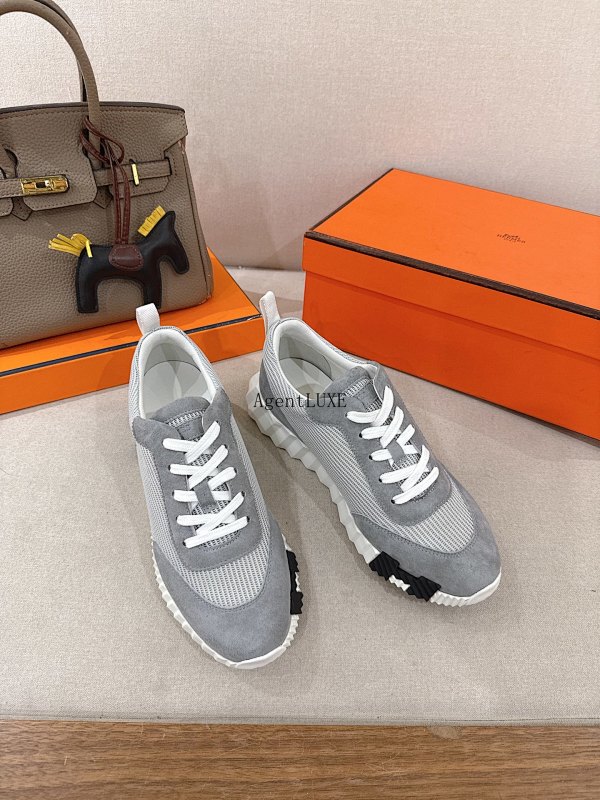 Bouncing New Arrival