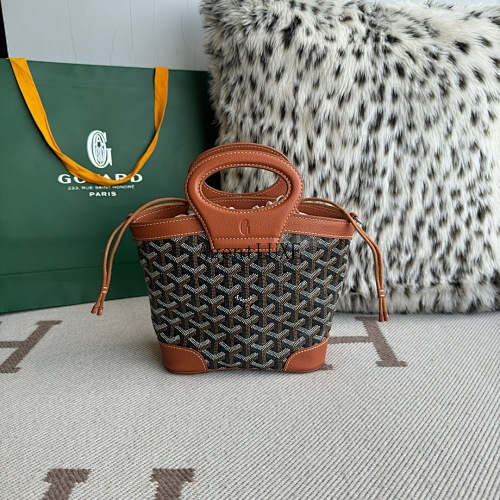 Goyard Beluga MiNi