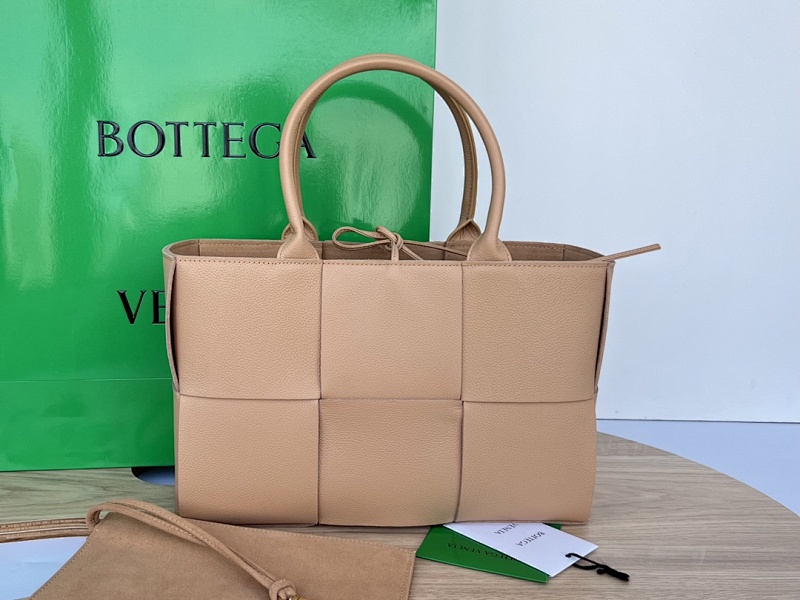 B Mini Tote 30X20x11.5