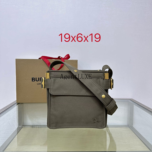 B Burberry Trench B 19x6x19