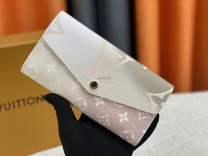 Louis Vuitton Monogram 19.0x 10.5x 2.5 Cm