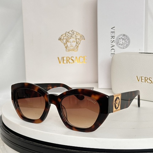 Versac Model C Size 53 20-145