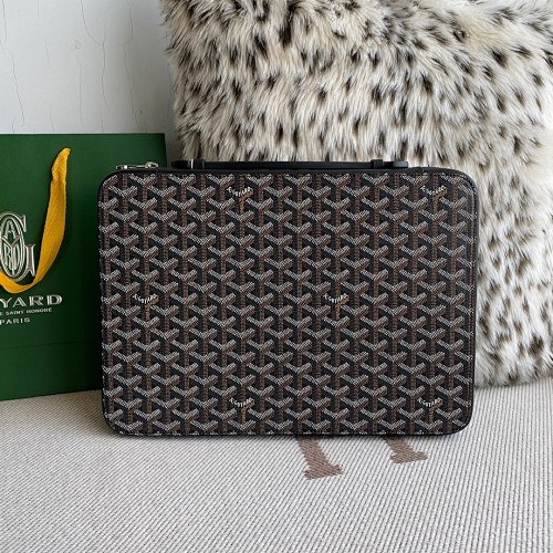 Goyard Universal Companion