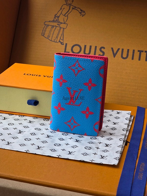 Louis Vuitton card holder