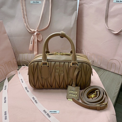 M Miu Matelasse 22X10.5X7.5Cm