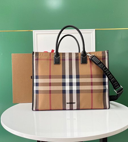 Crossbody bag from Agentluxe