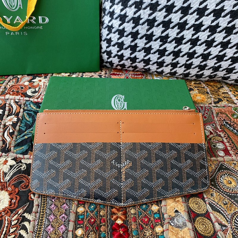 Goyard bag