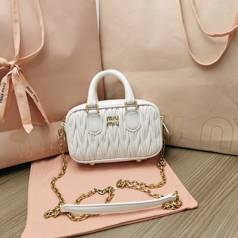 MiuMiu Too Pretty Matelasse MiuWander 17X10.5X5CM