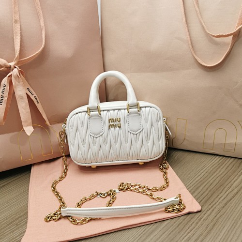 MiuMiu Too Pretty Matelasse MiuWander 17X10.5X5CM