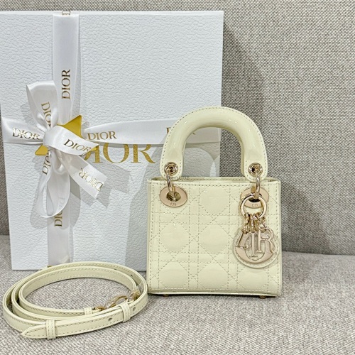 Card holder from Agentluxe